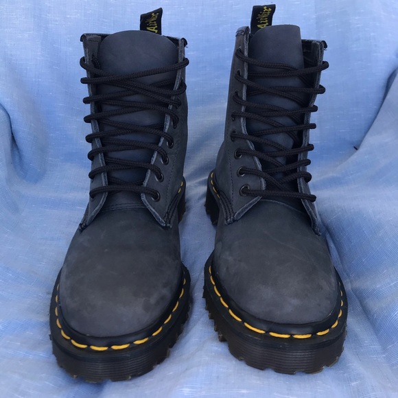 SOLD - Picture 3 of 7